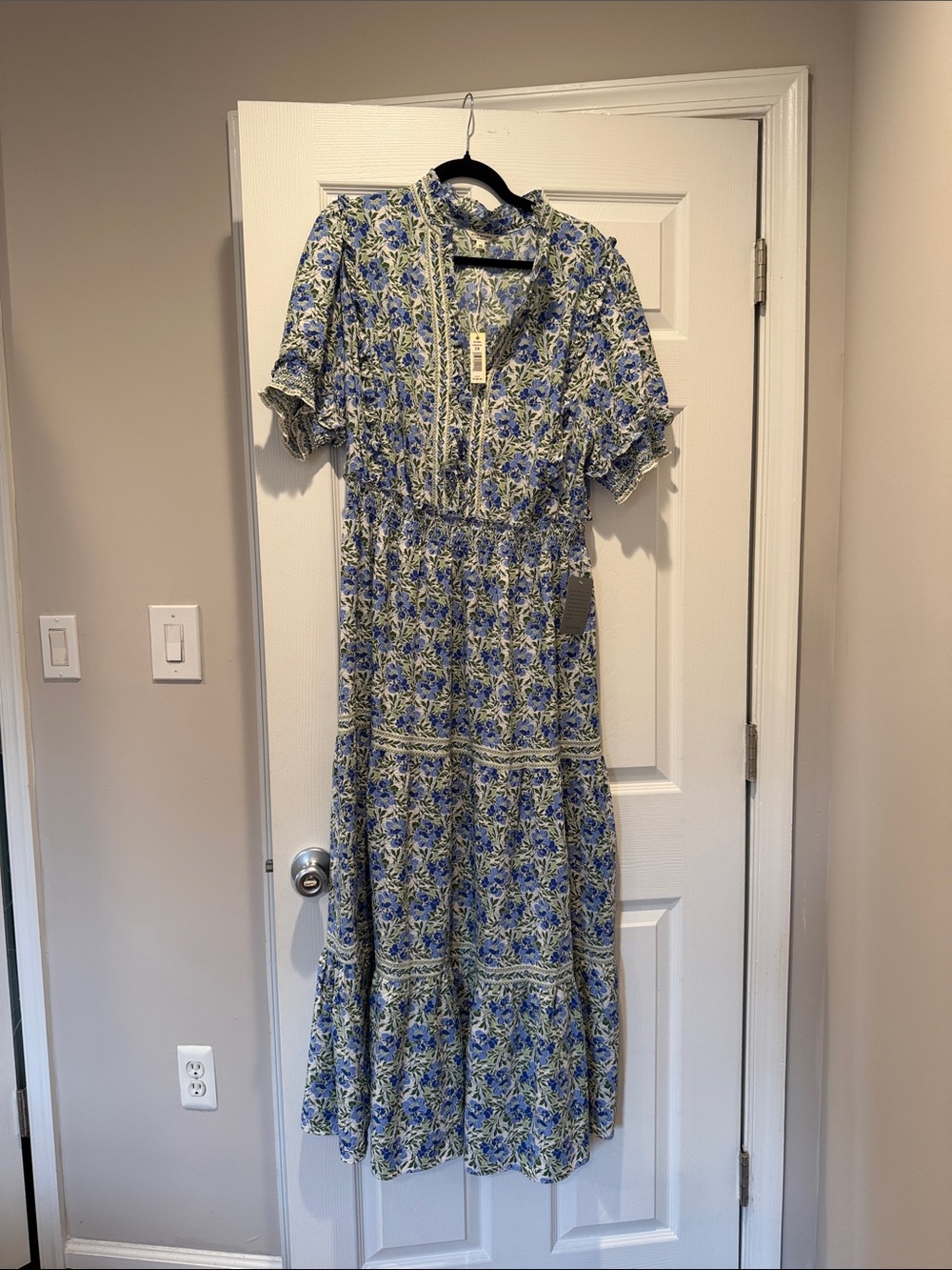 NWT Max Studio Blue Floral Puff-Sleeve Maxi Dress